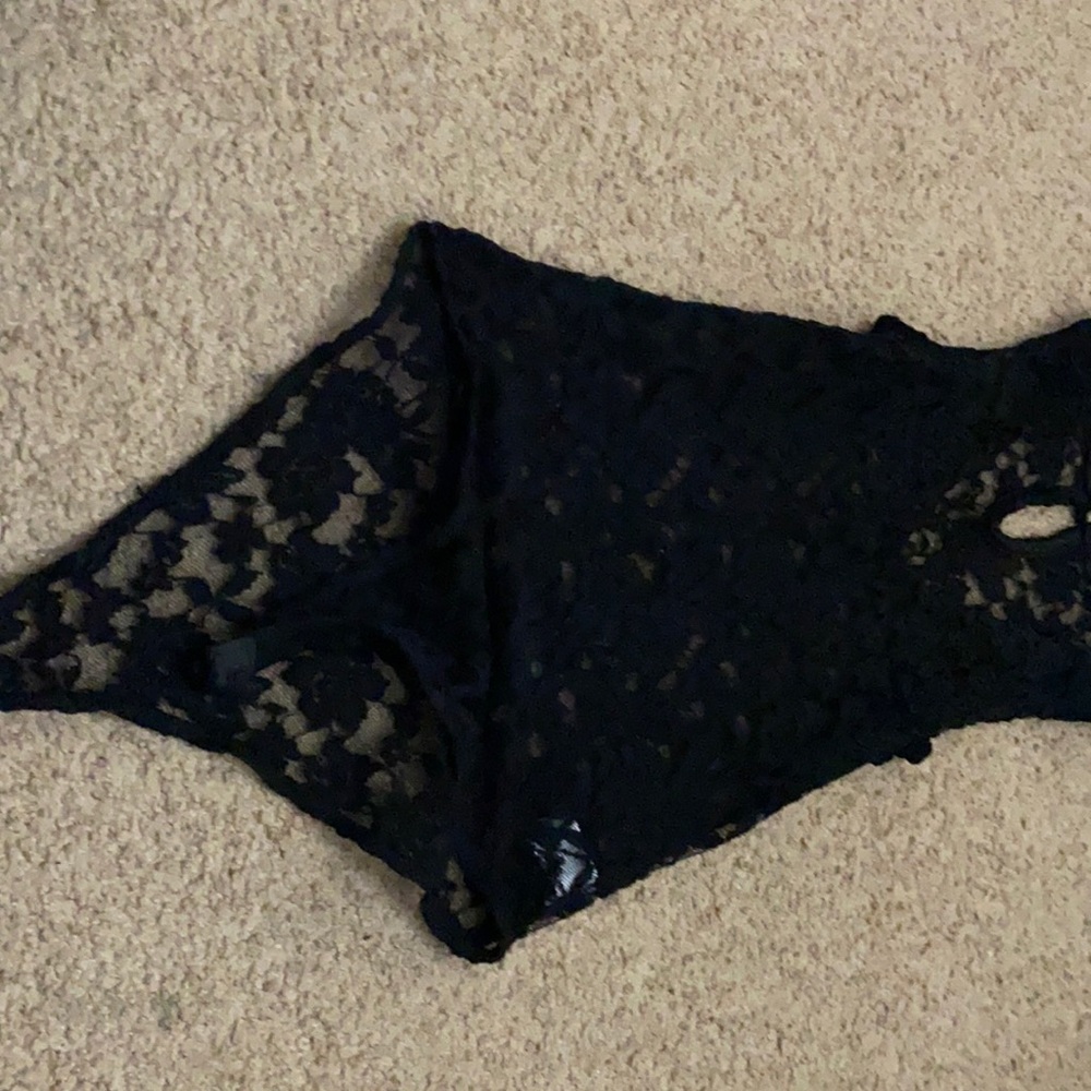 See there black floral Design